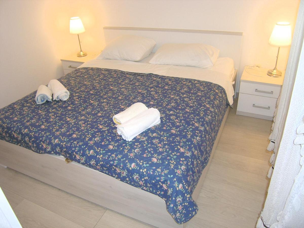 Apartments Sokolovic Крк Экстерьер фото