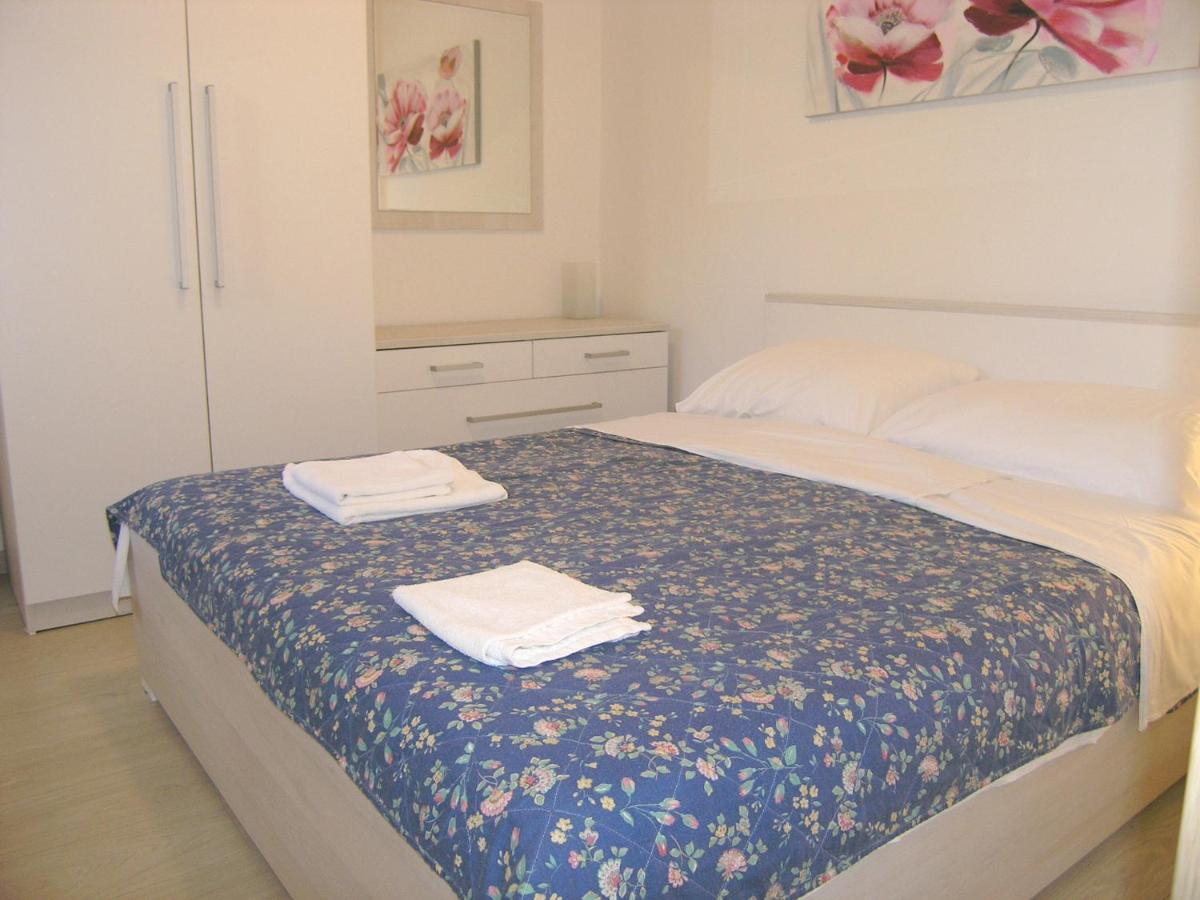 Apartments Sokolovic Крк Экстерьер фото