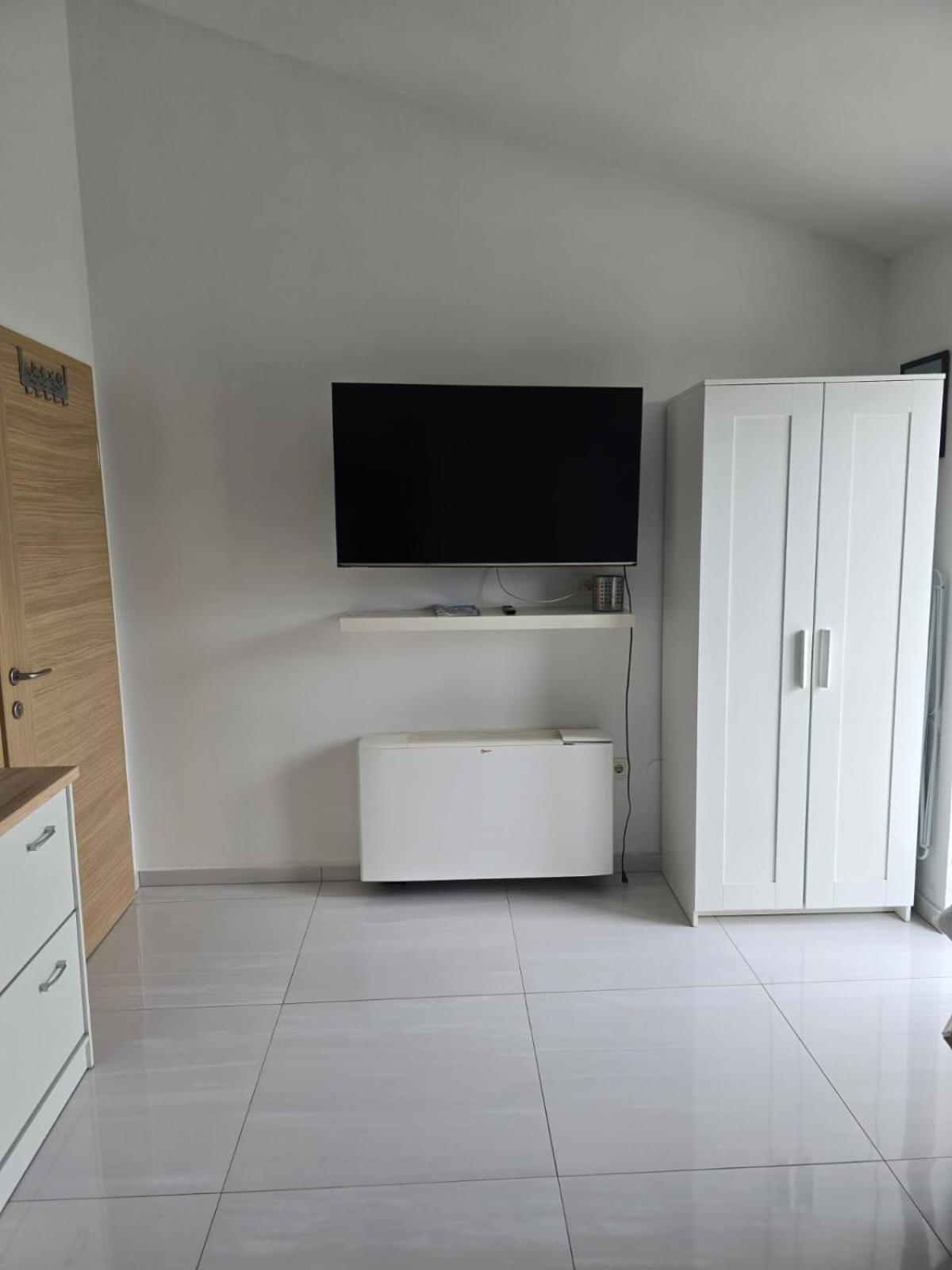 Apartments Sokolovic Крк Экстерьер фото
