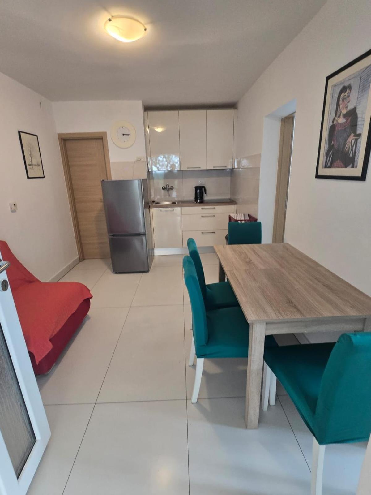 Apartments Sokolovic Крк Экстерьер фото