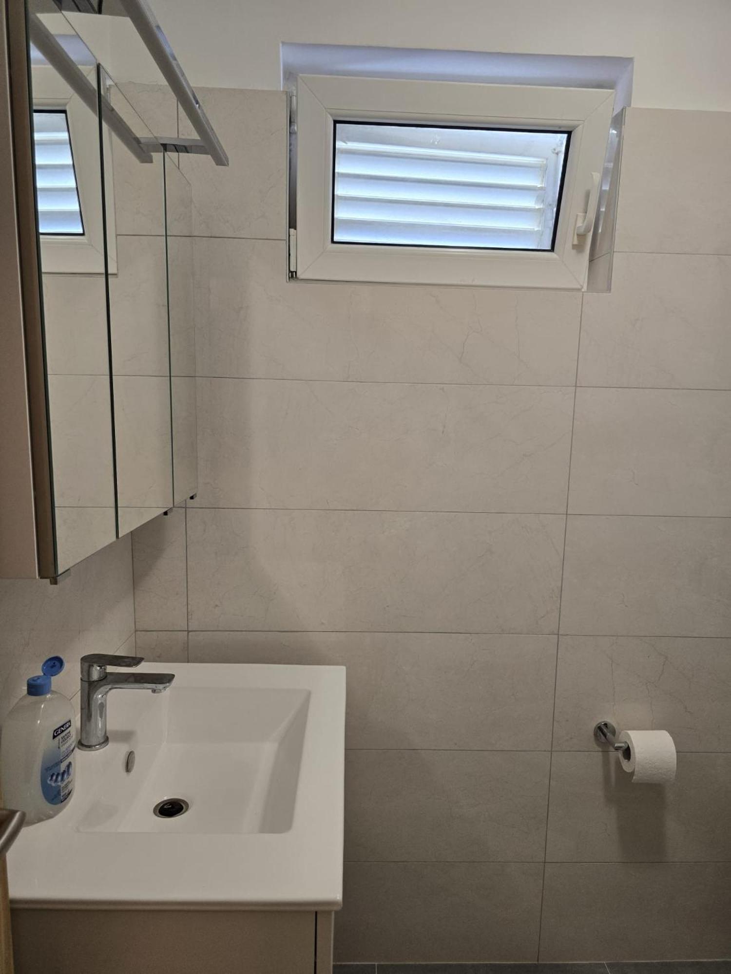 Apartments Sokolovic Крк Экстерьер фото