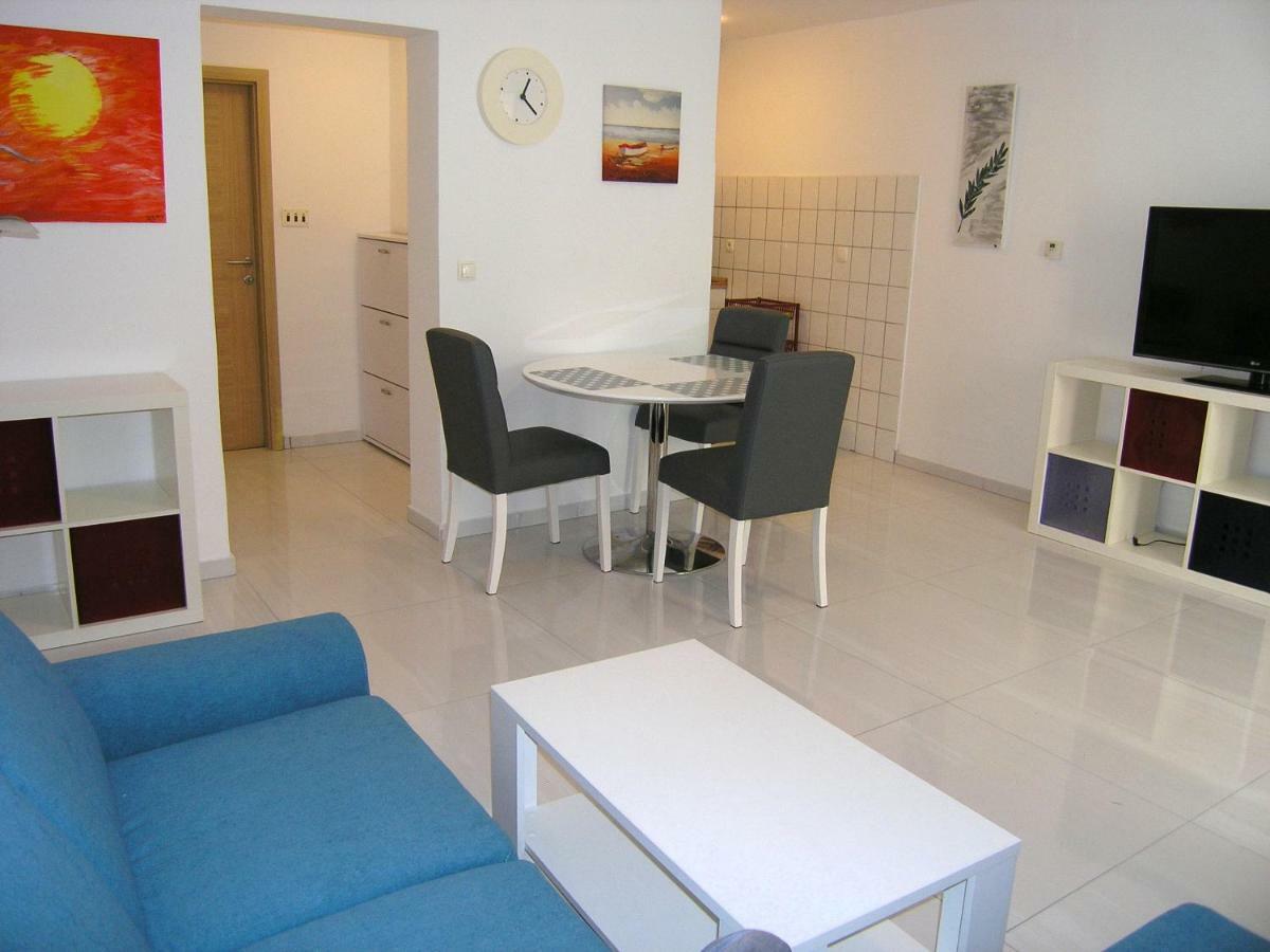 Apartments Sokolovic Крк Экстерьер фото