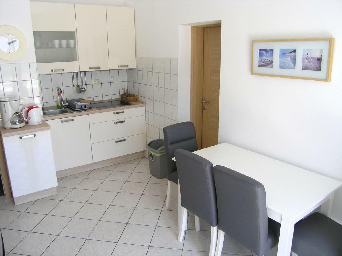 Apartments Sokolovic Крк Экстерьер фото