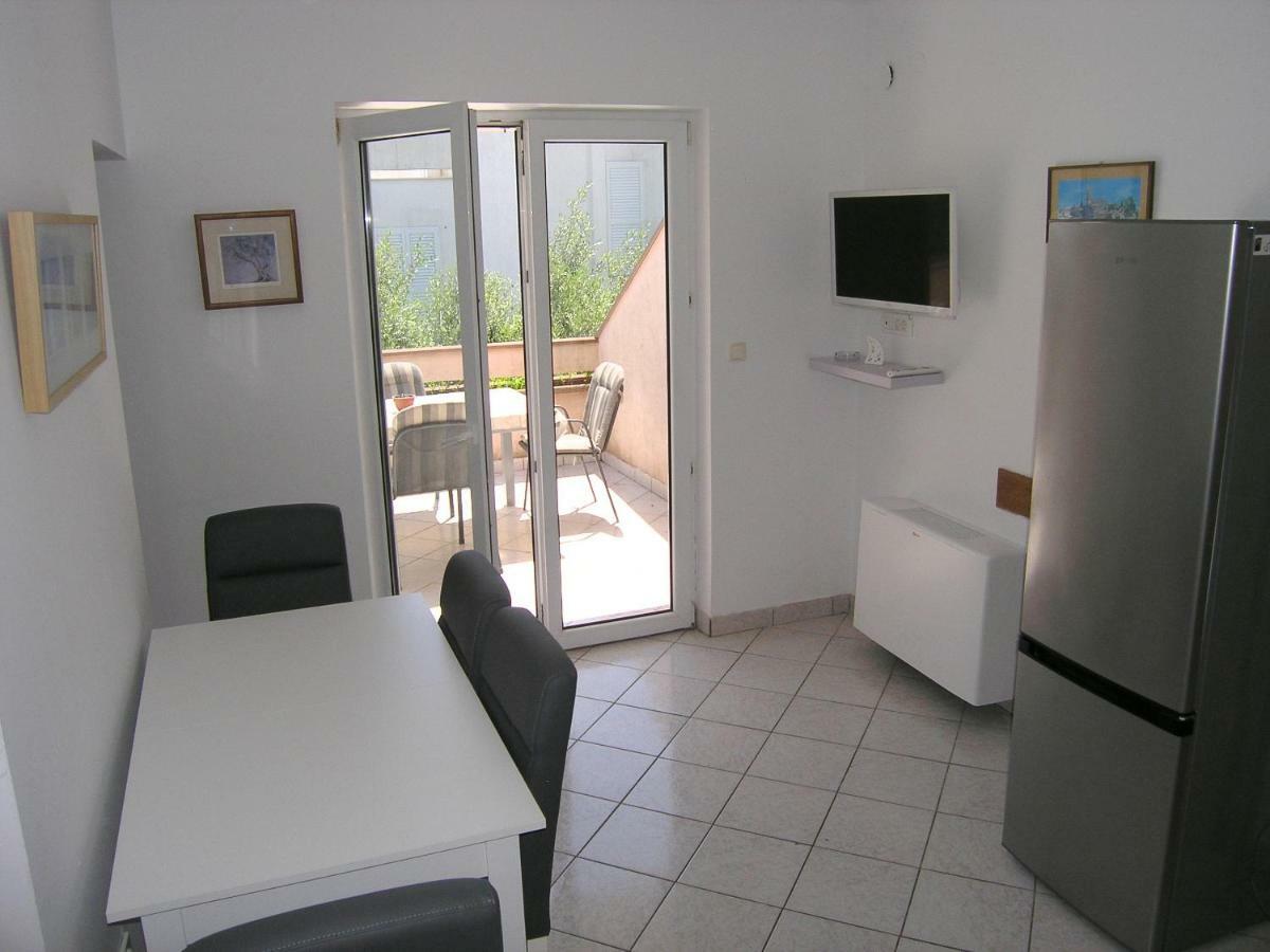 Apartments Sokolovic Крк Экстерьер фото